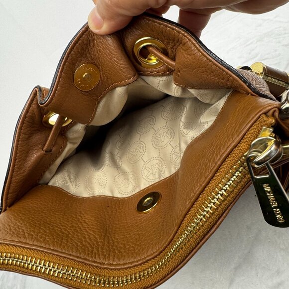 Michael Kors Brown Pebbled Leather Crossbody Shoulder Bag Magnetic Closure READ - Picture 10 of 16